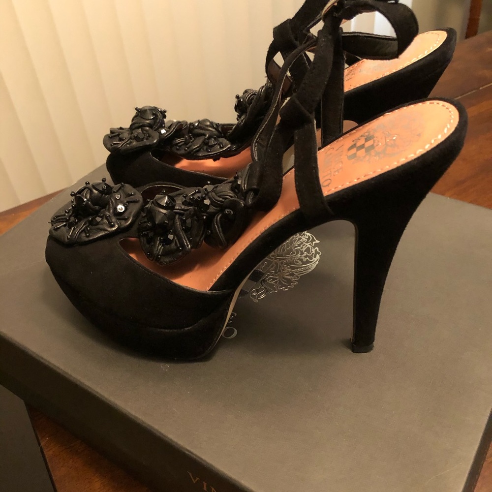 Women’s black suede heels